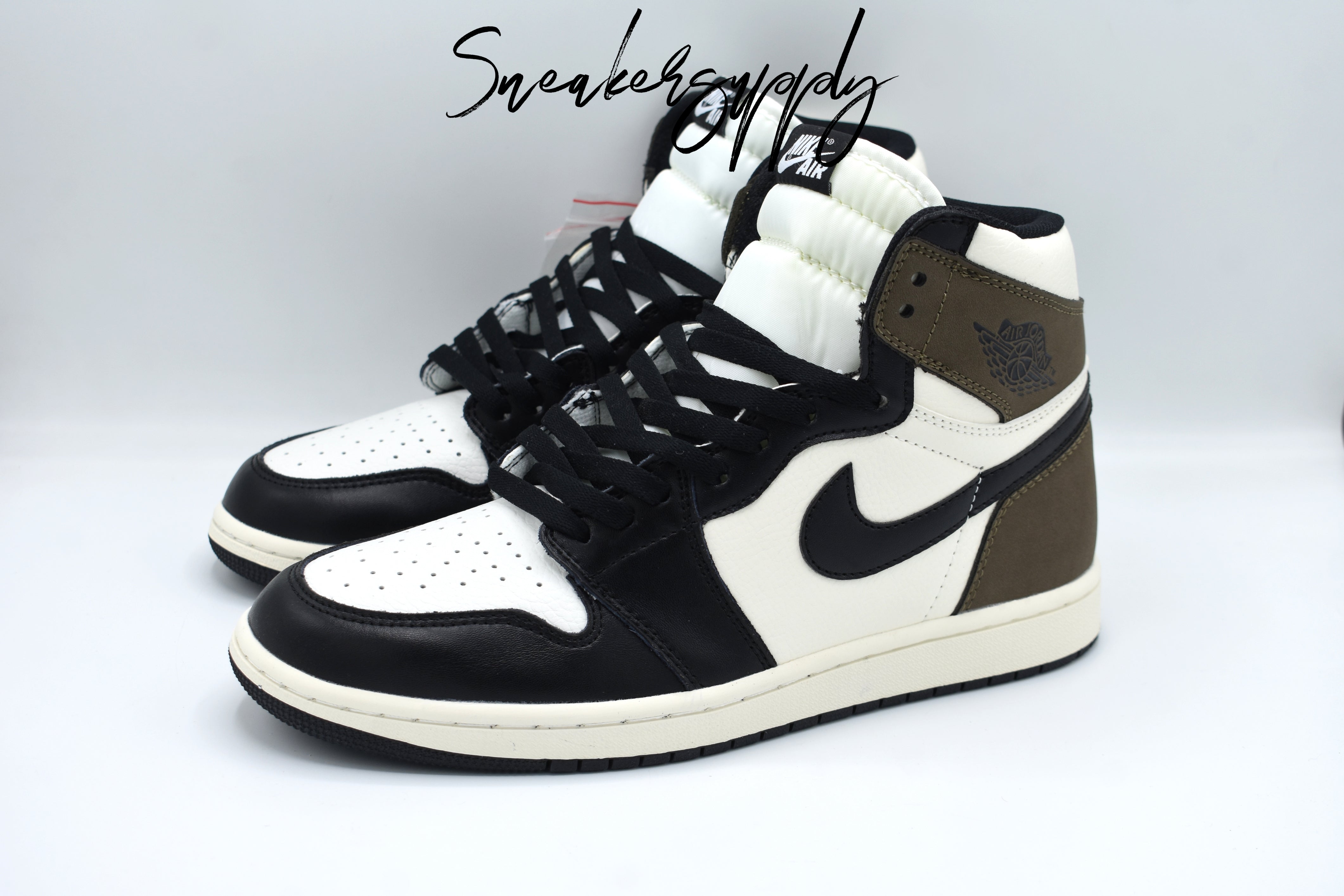 Air Jordan 1 Retro High "Dark Mocha" [PREMIUM BATCH]