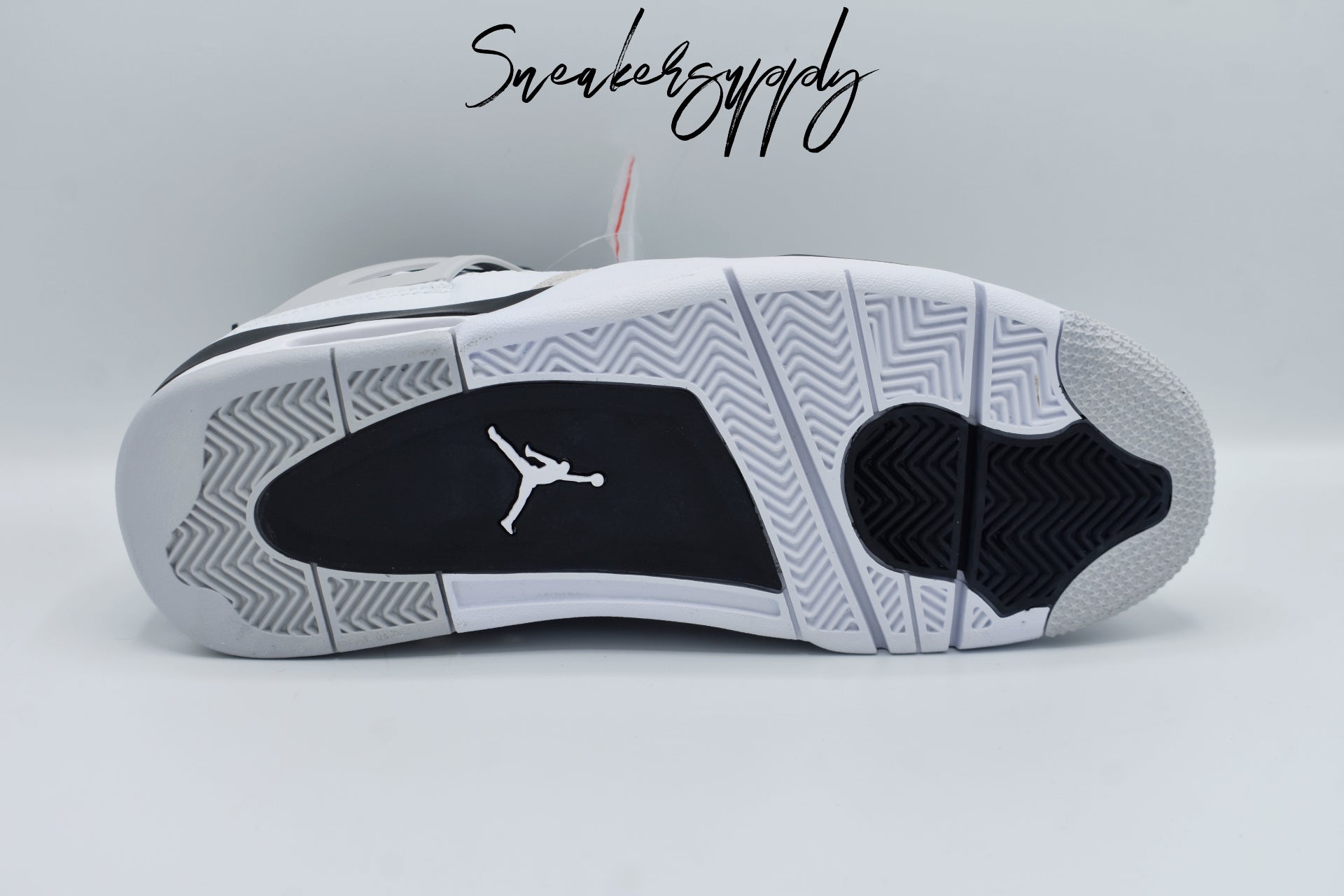 Air Jordan 4 Retro “Military Black”